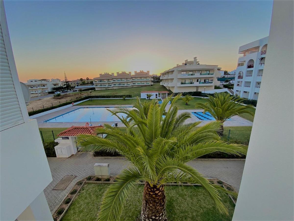 Ns Guesthouse Armação de Pêra Exterior foto